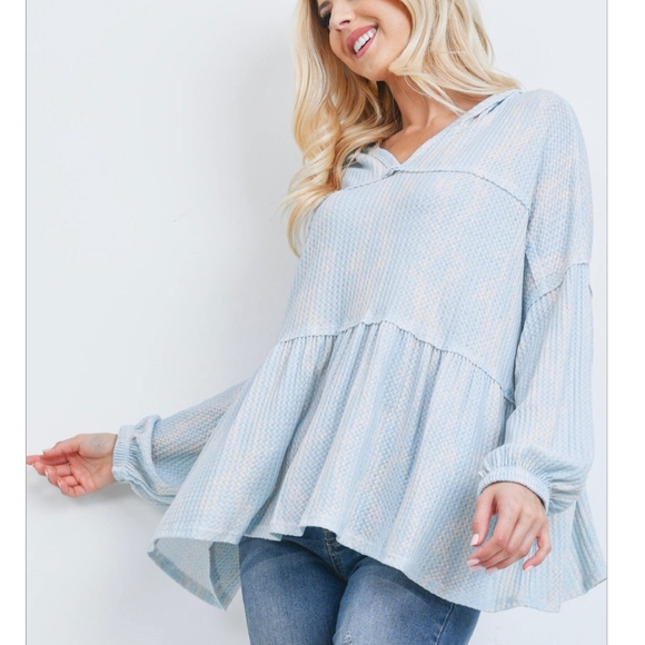 PEACH LOVE CALIFORNIA Baby Blue Tie-Dye Hoodie Top - Picture 2 of 7